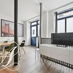 Apartment Roxane, 2 Dont En Souplex 14e