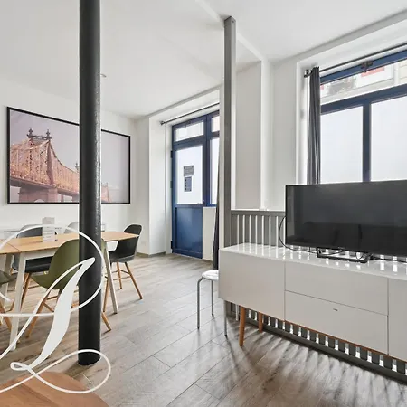 Apartment Roxane, 2 Dont En Souplex 14e