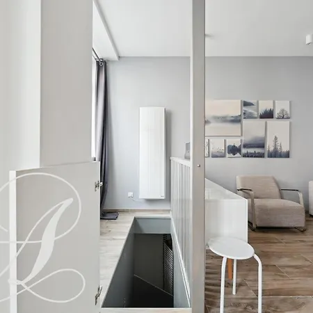 Apartment Roxane, 2 Dont En Souplex 14e
