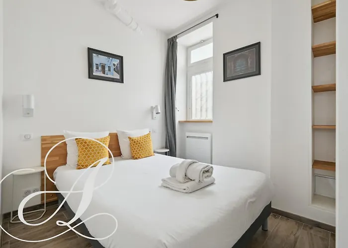 Roxane, 2 Dont En Souplex 14e Párizs