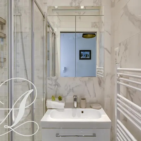 Lägenhet Roxane, 2 Dont En Souplex 14e